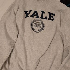 Yale Vintage Champion Pull Over Sweater White